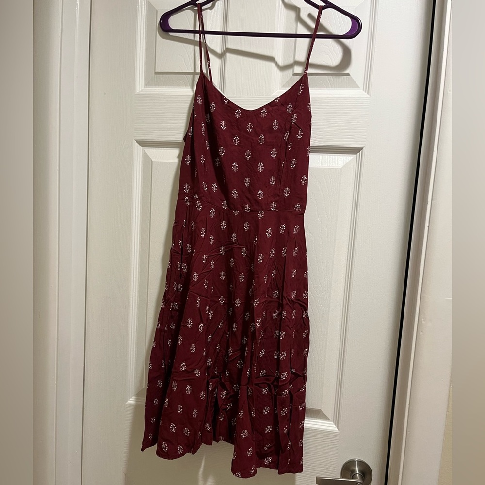 Women’s maroon dress